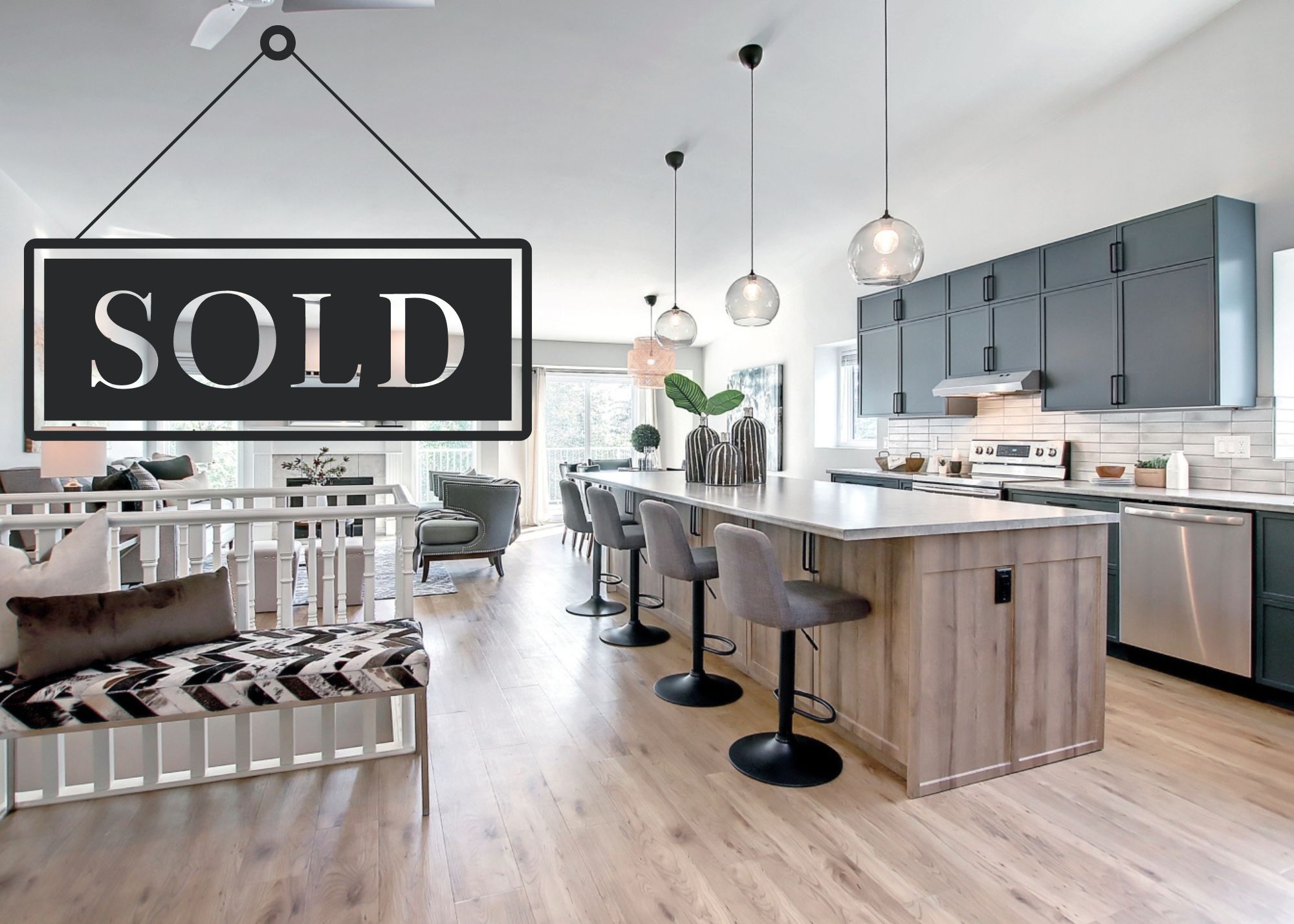 74 Gladstone Gardens SW Calgary, AB T3E 7E4